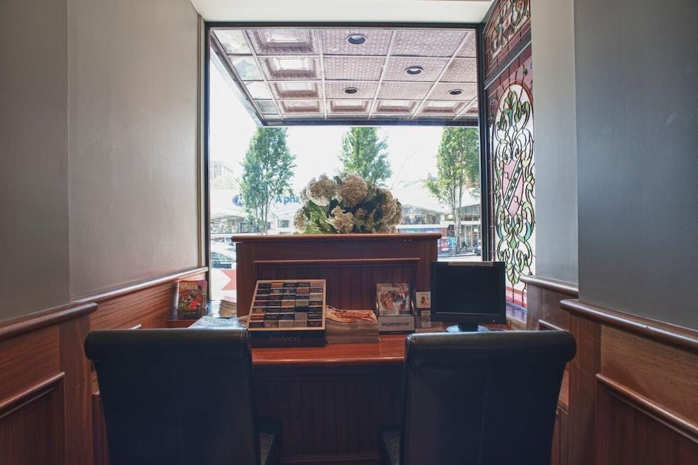 Strathcona Hotel photo 1
