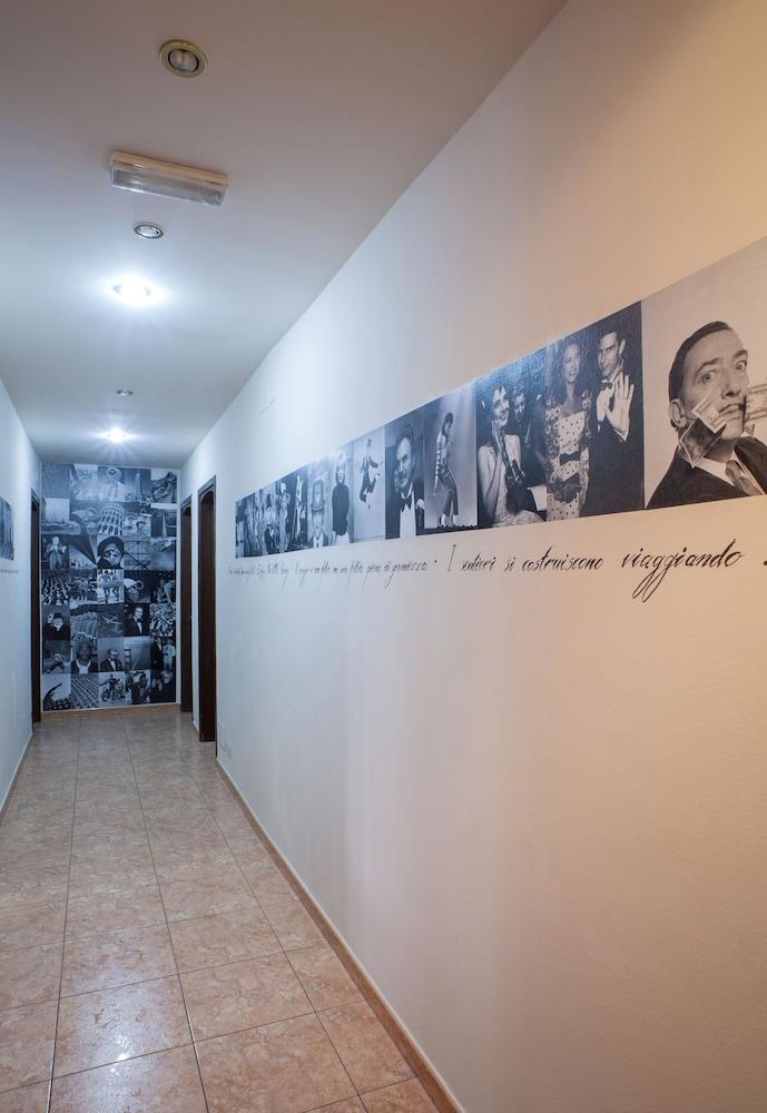 Hotel Ares photo 2