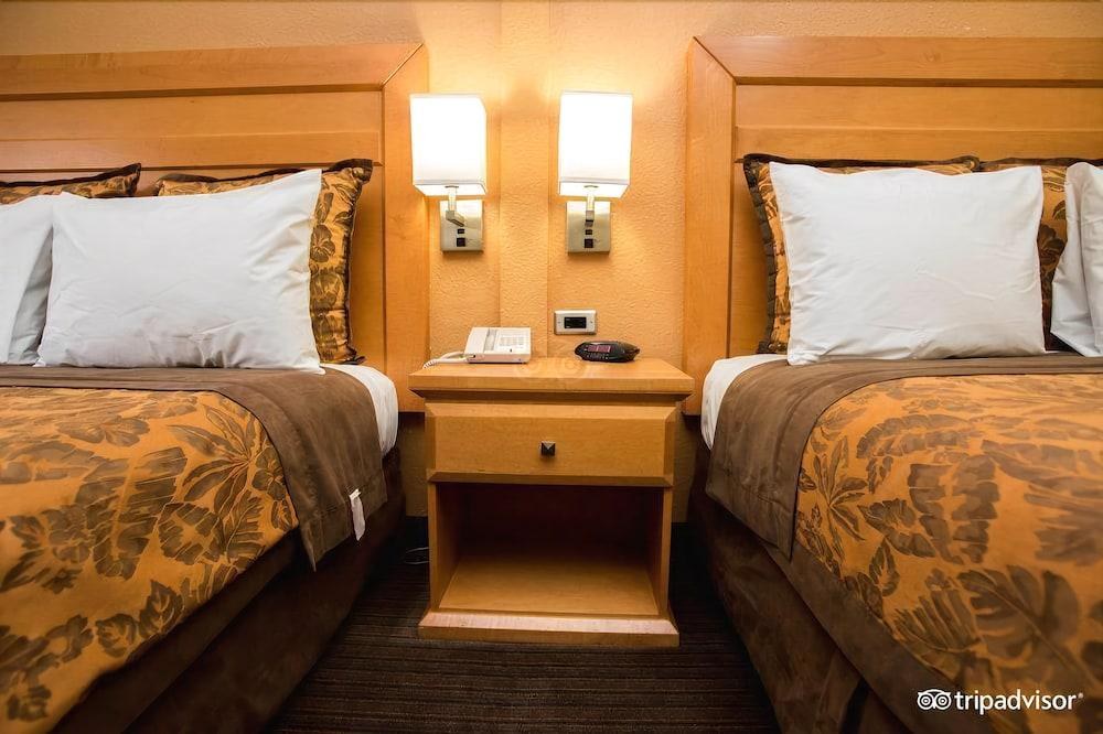 Anaheim Islander Inn and Suites photo 4