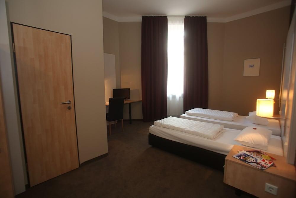 Hotel Columbus photo 2