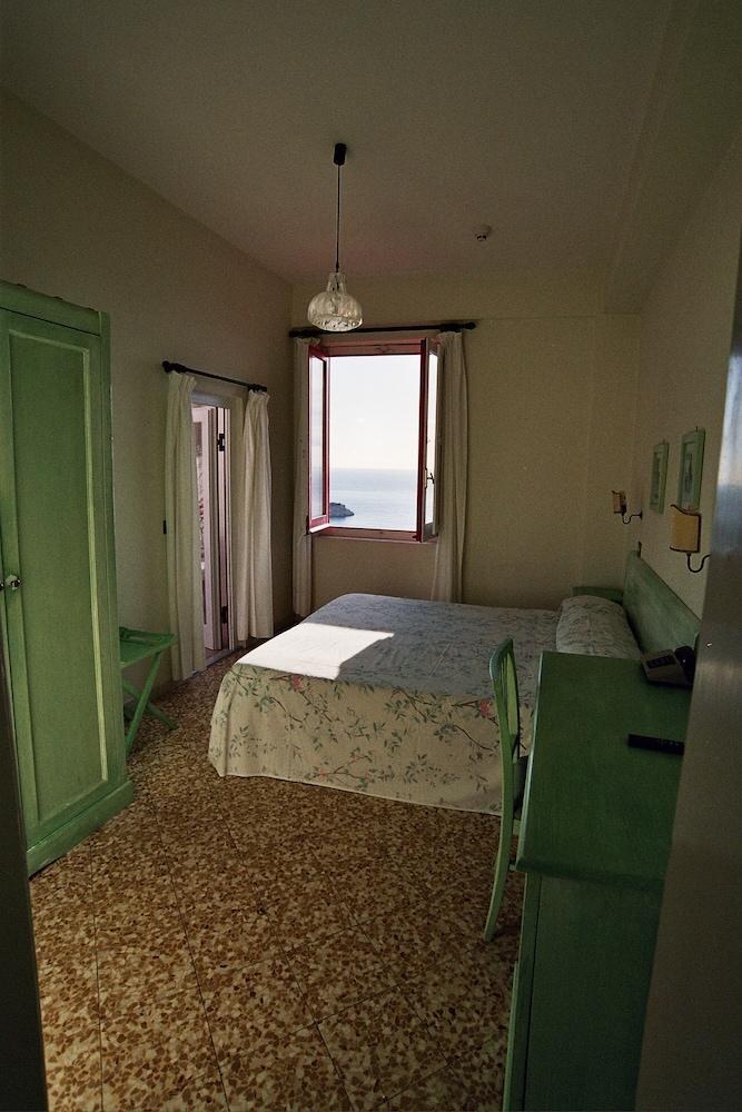 Hotel Dania photo 2