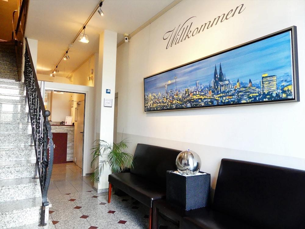 RHEIN-HOTEL ST.MARTIN photo 1