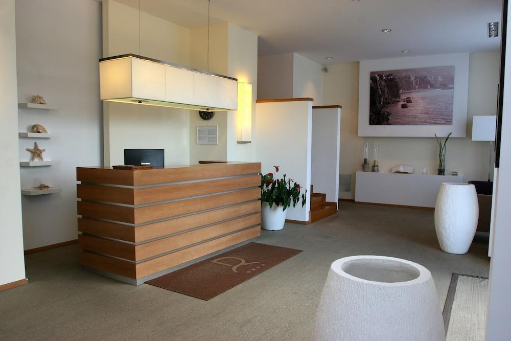 Rota Suites photo 1