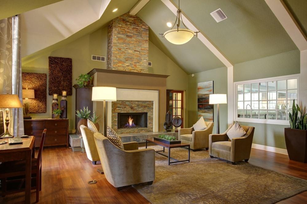 HABITAT SUITES