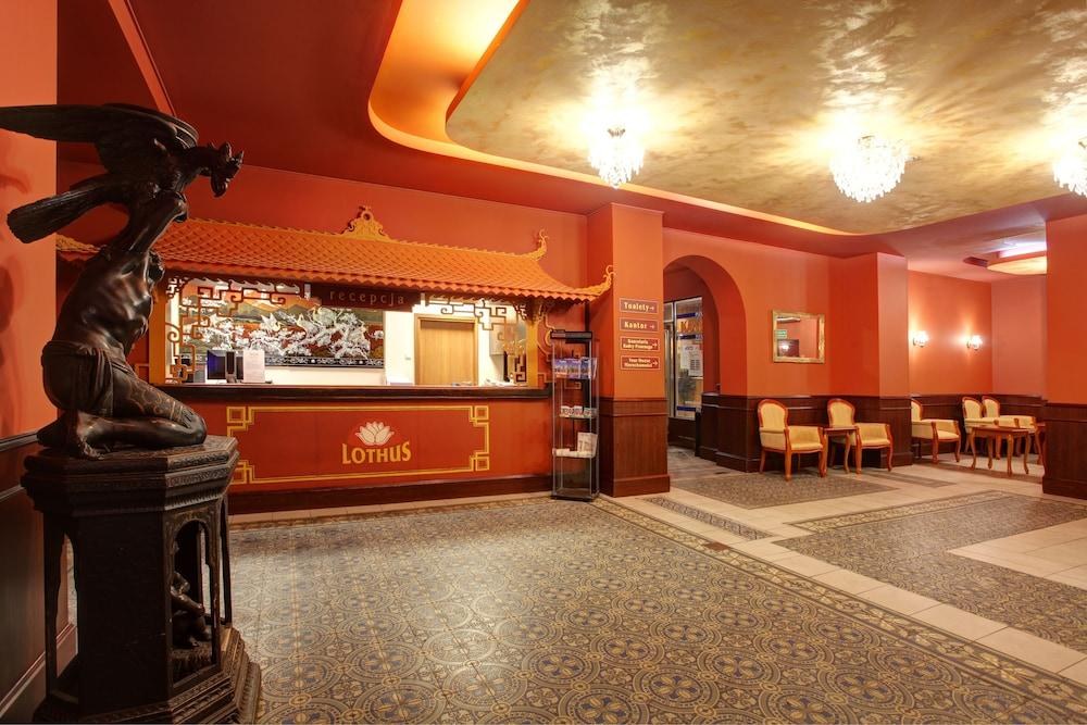Lothus Hotel photo 2