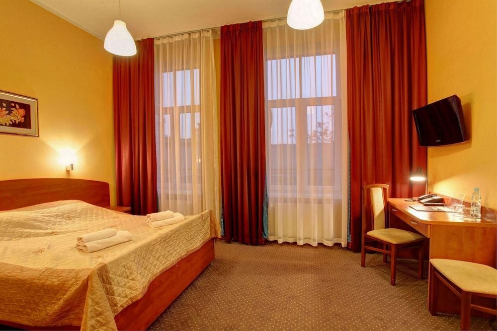 Lothus Hotel photo 3