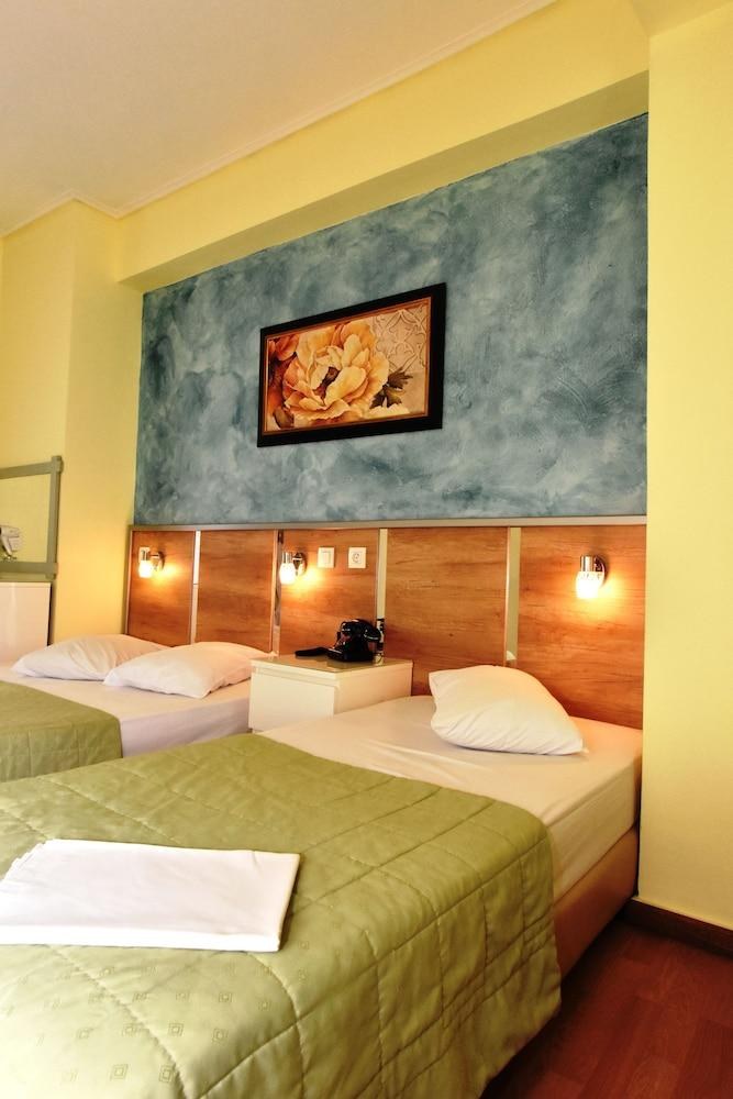 Hotel Socrates photo 2