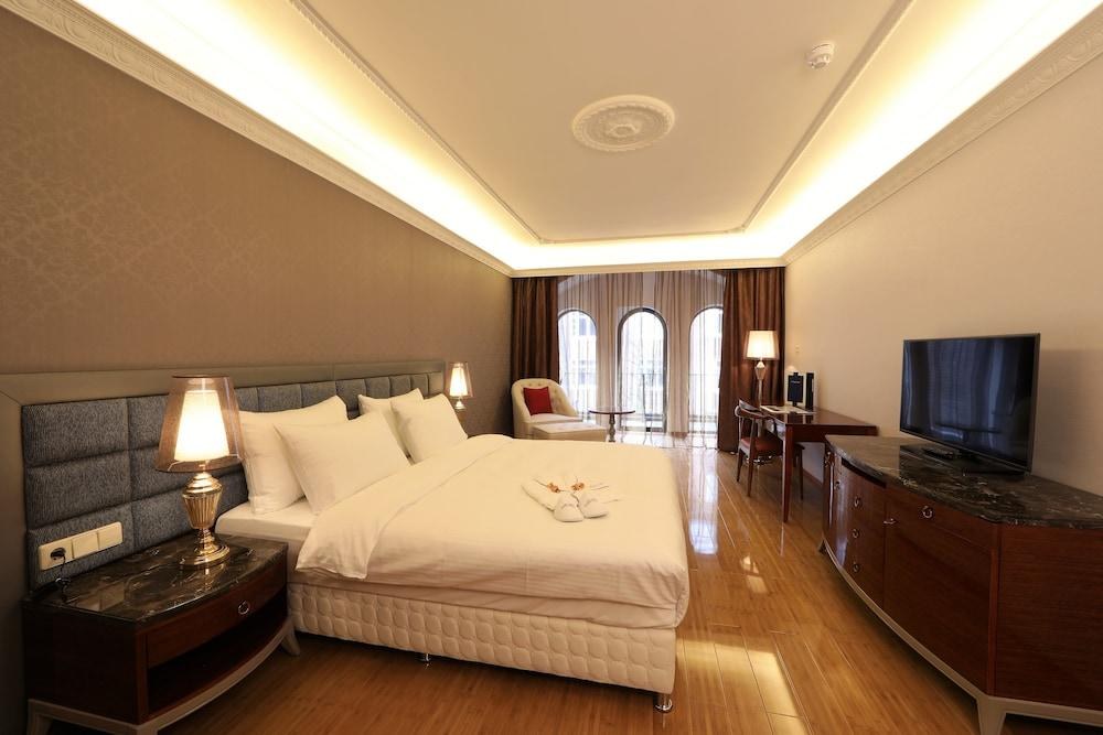 Chasse Hotel