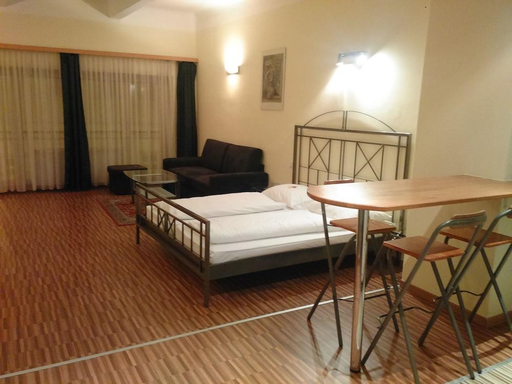 Hotel Pension Excellence photo 4