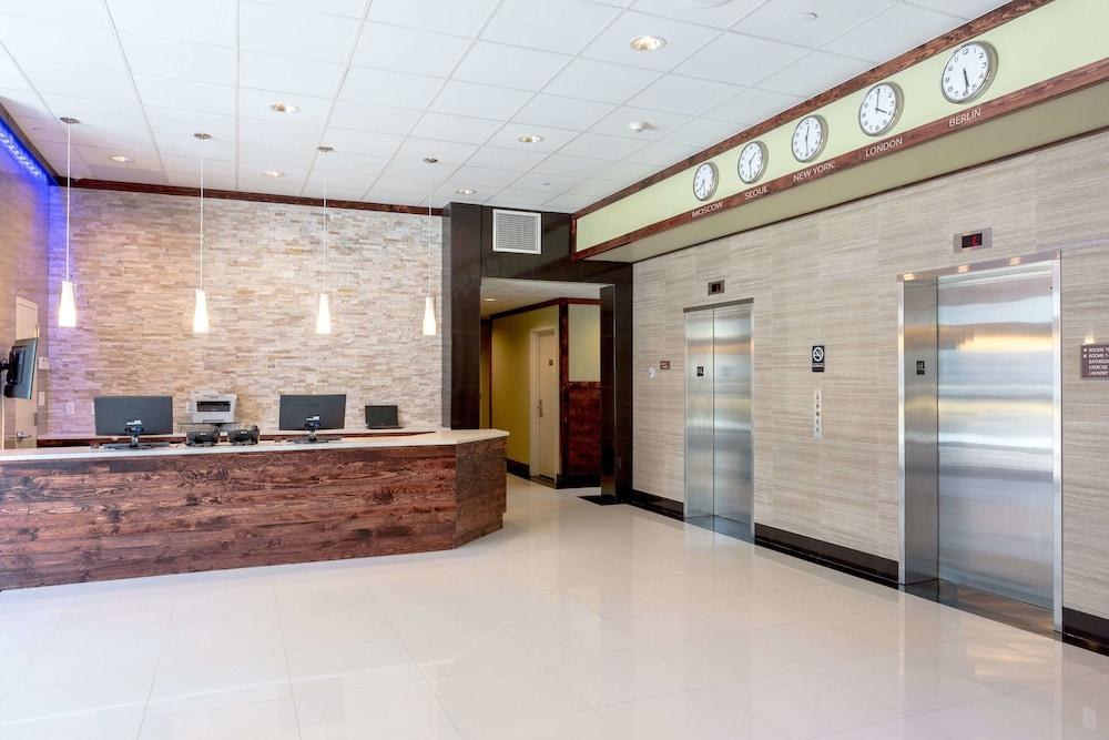 LIC Hotel photo 1