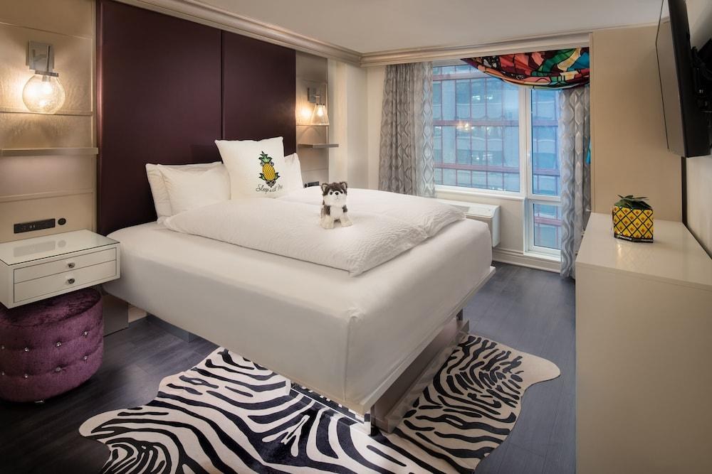 Staypineapple, An Artful Hotel, Midtown photo 1