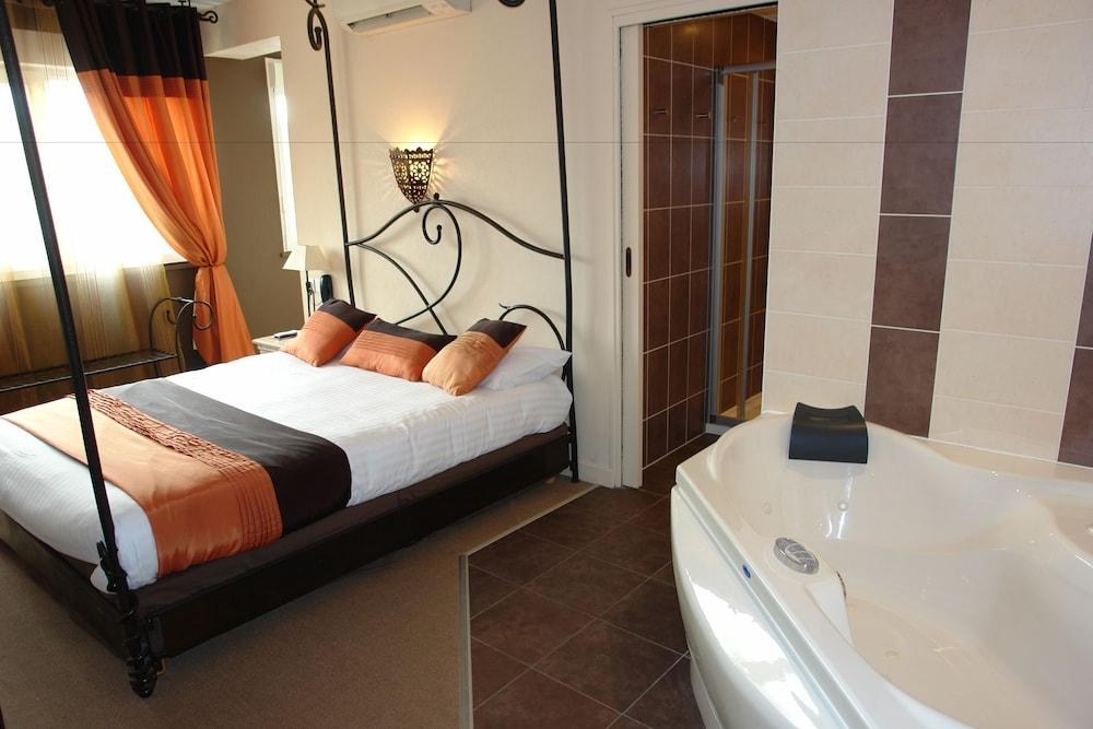 BHOMA HOTEL
