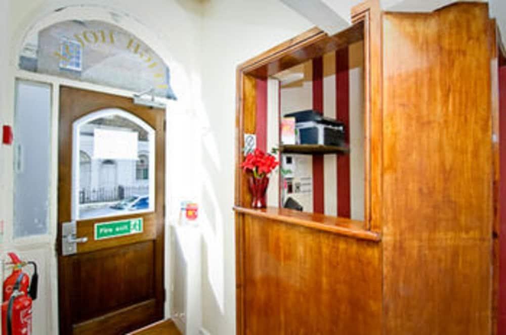 Leigh House Hotel photo 1