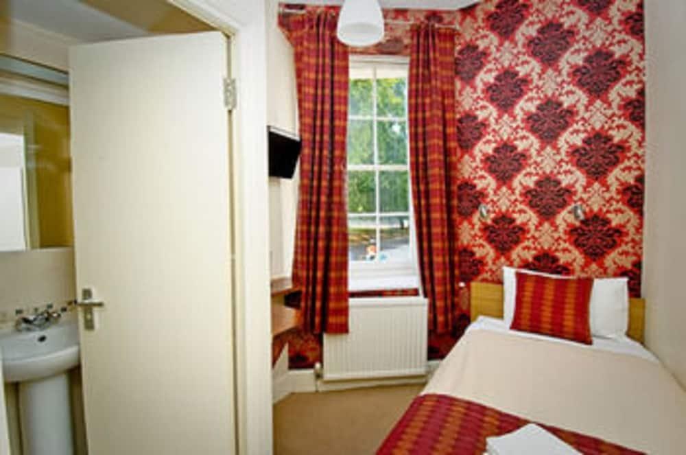 Leigh House Hotel photo 3