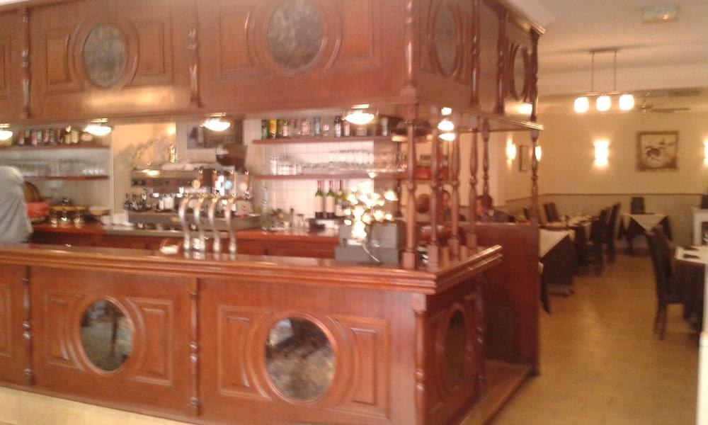Crystal Hotel photo 2