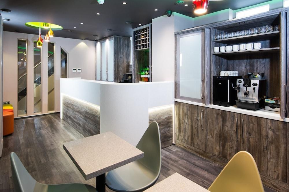 London Court Hotel photo 4