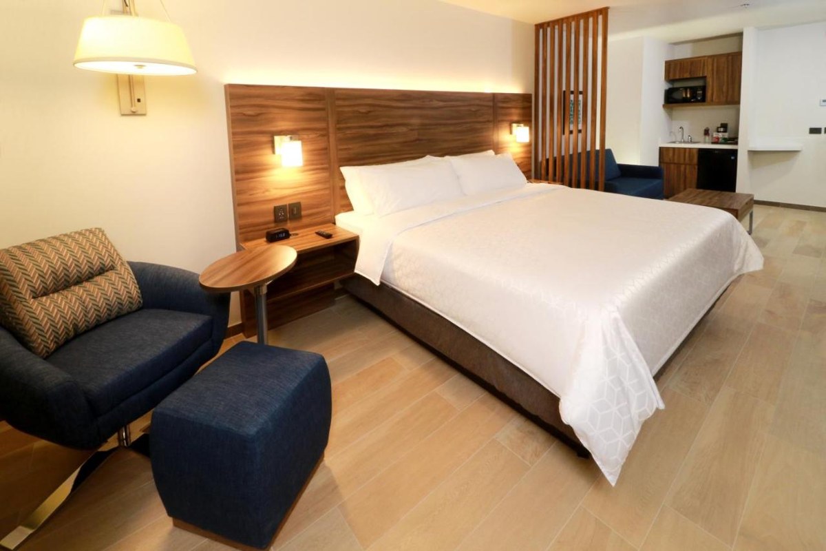 HOLIDAY INN EXPRESS & SUITES PLAYA DEL CARMEN photo 3