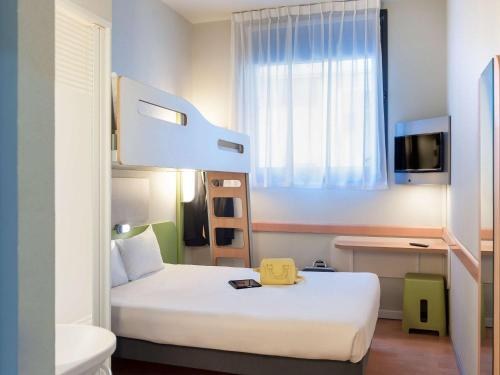 IBIS BUDGET MADRID CALLE 30 photo 2