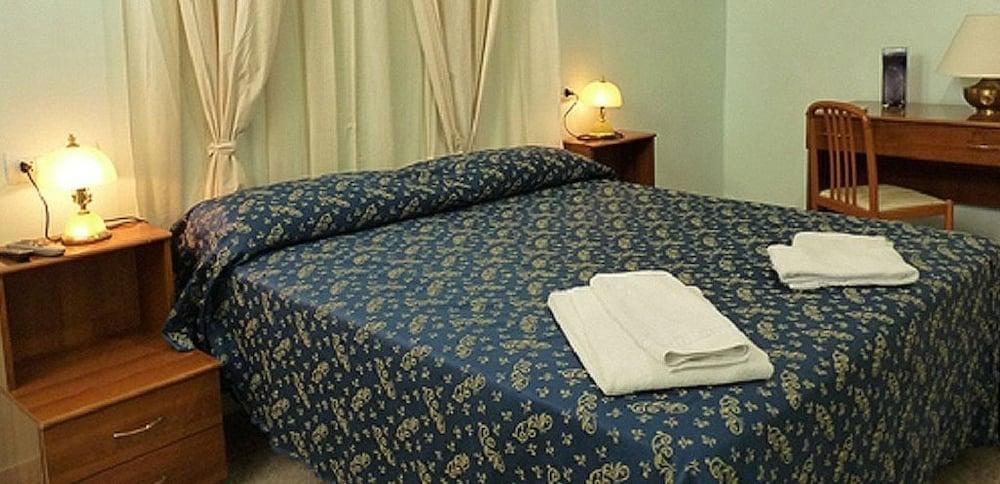 Hotel Ferraro
