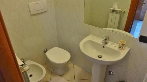 Hotel2000 photo 3