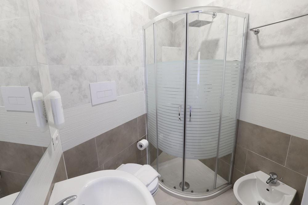 Albergo Leonardo Da Vinci photo 4