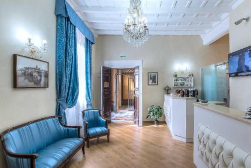 Trevi Rome Suite photo 4