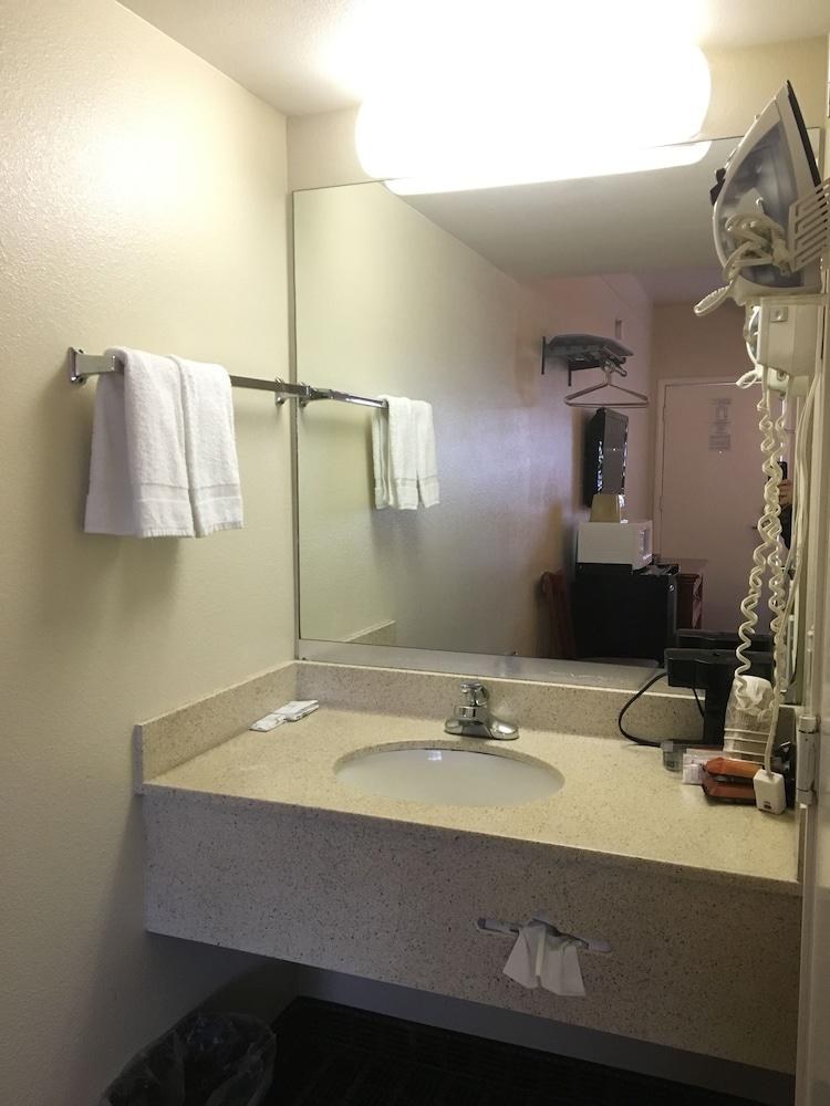 Motel 6 San Francisco CA Fisherman"s Wharf photo 3