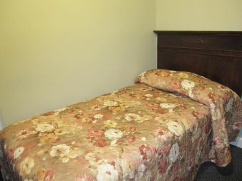 Riverside Tower Hotel photo 2