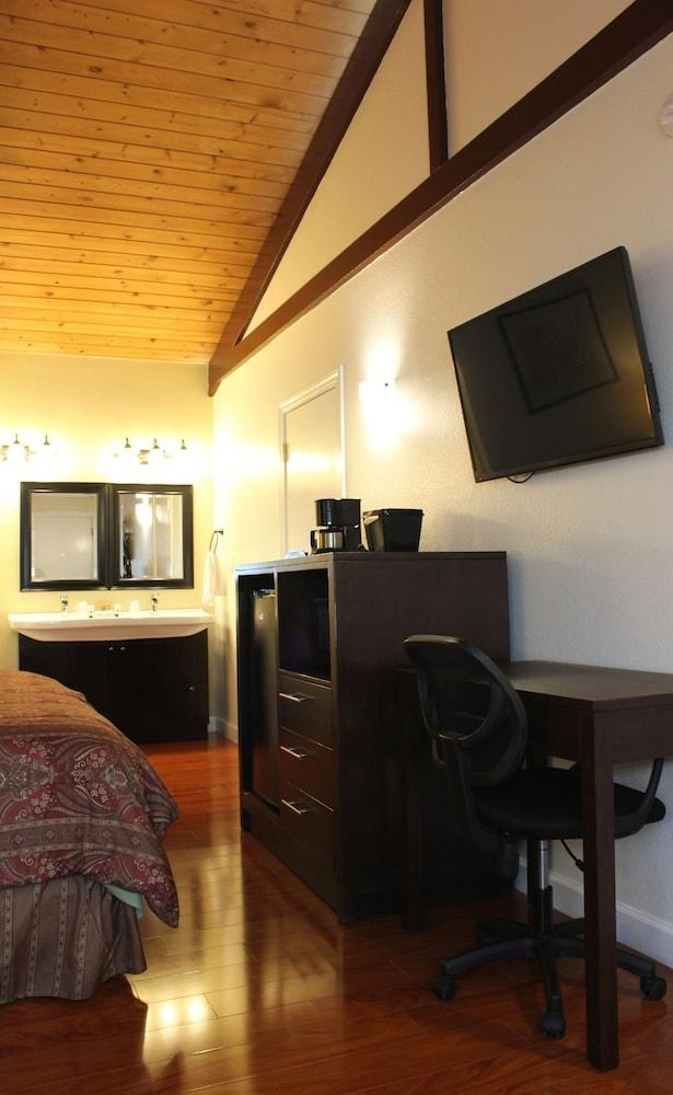 Lombard Plaza Motel photo 1