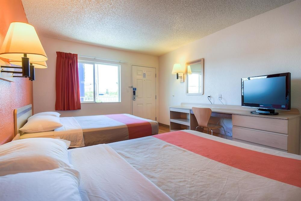 Motel 6-Las Vegas, NV - Boulder Hwy photo 2