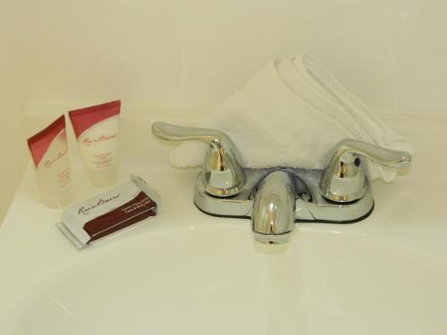 Admiral Hotel photo 3