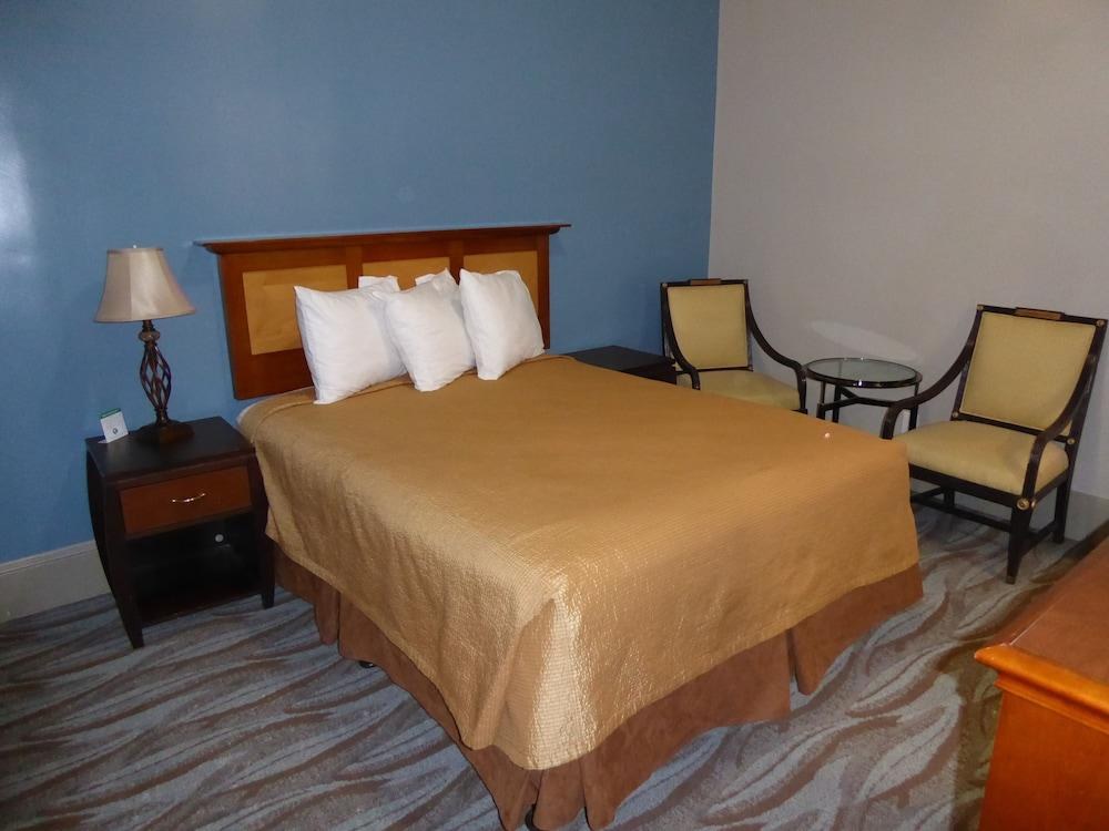 Ram's Hotel photo 2