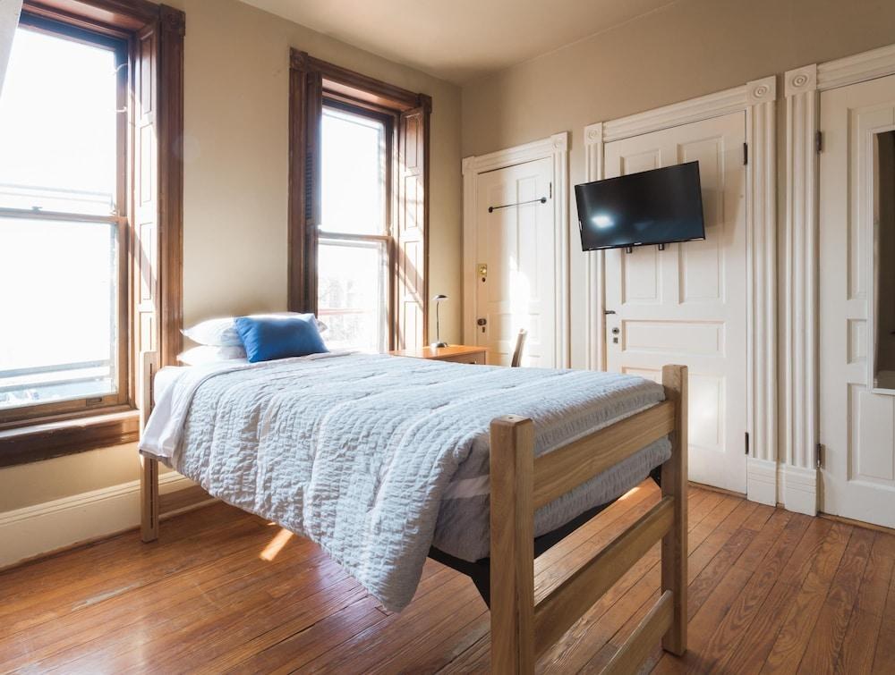 Capitol Hill Bed & Breakfast photo 1