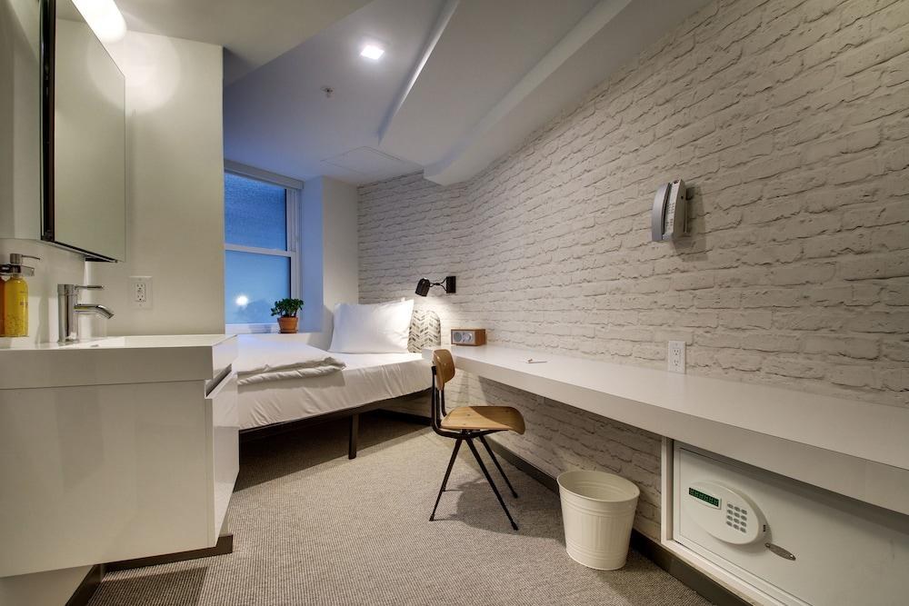 Hotel Hive photo 1