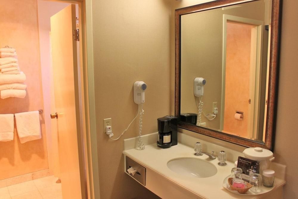 Columbus Inn photo 3