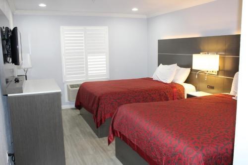 Mirage Inn & Suites photo 4