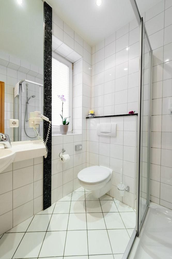 HOTEL GRAF LEHNDORFF photo 3