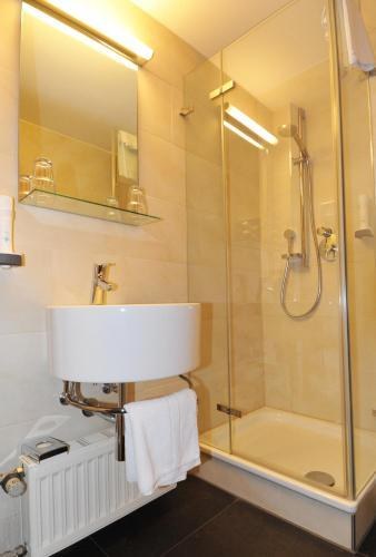 Ambassador Parkhotel photo 3
