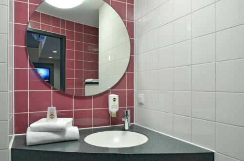 B&B Hotel München City-Nord photo 1