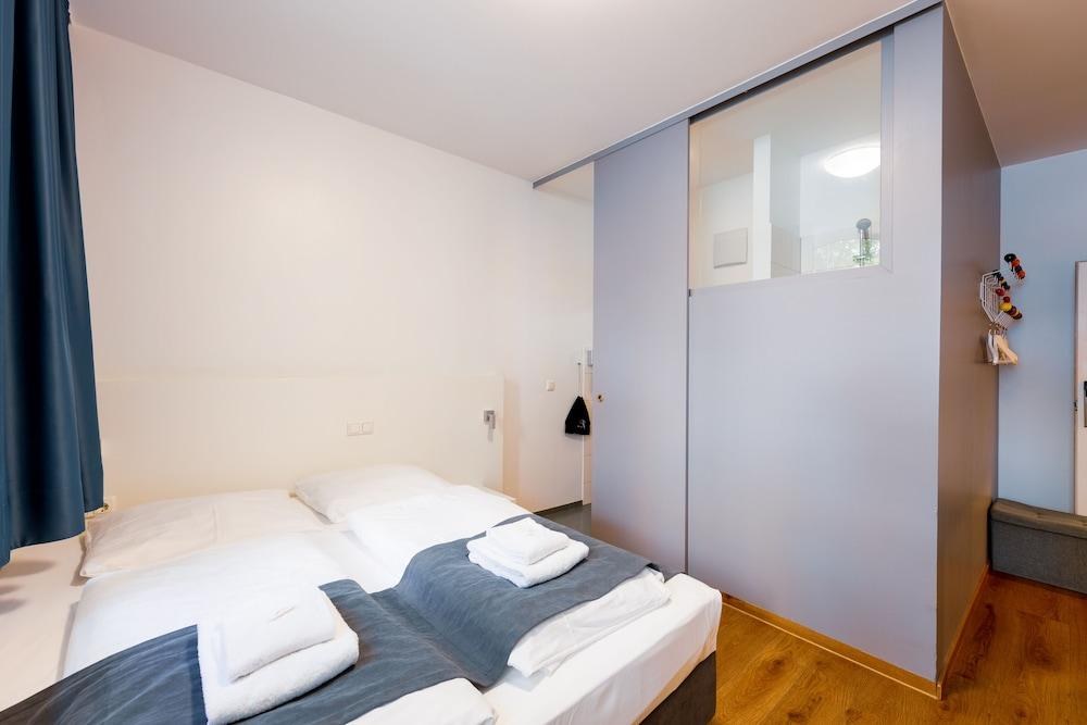 MK HOTEL MÜNCHEN MAX-WEBER-PLATZ photo 2