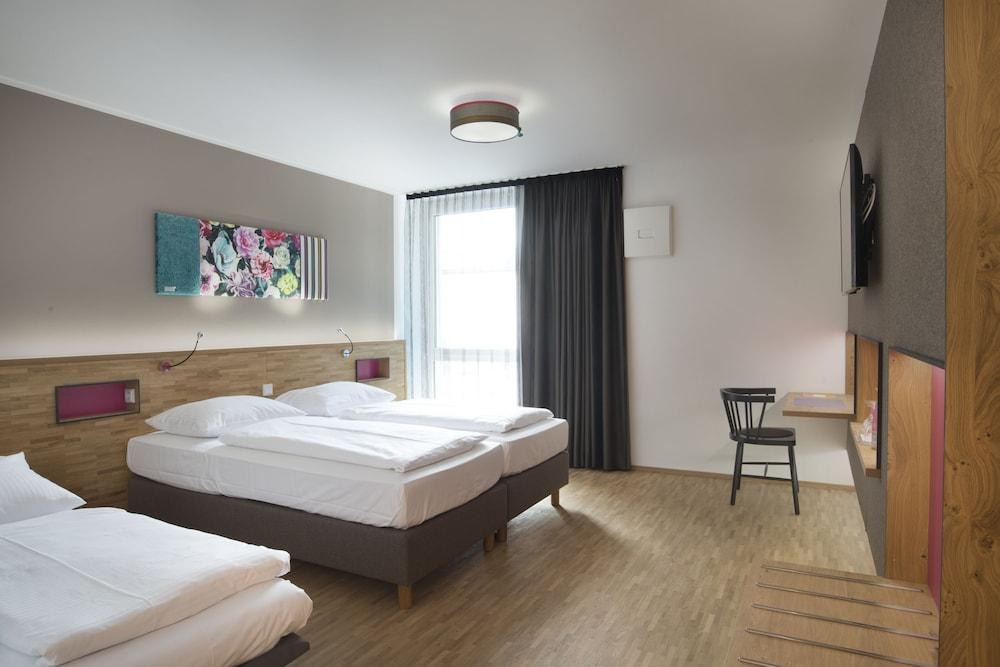 fab Hotel photo 2