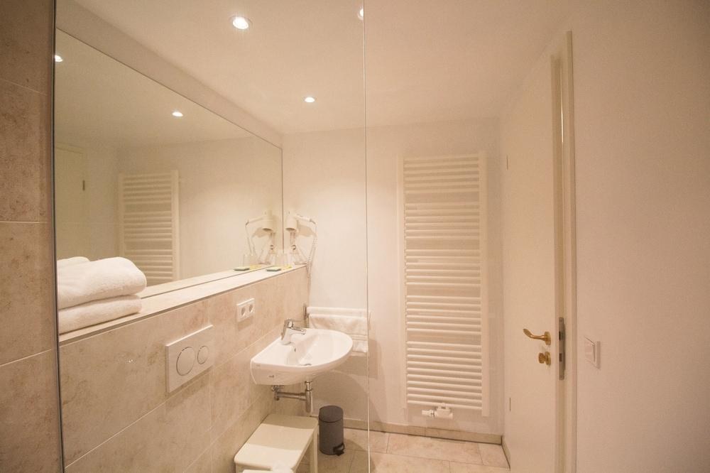 das kleine Hotel in München photo 3