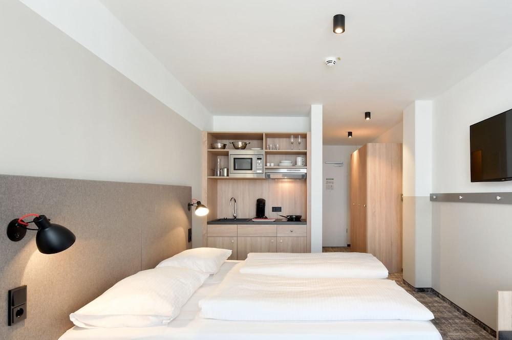 Wyndham Garden Munich Messe photo 1