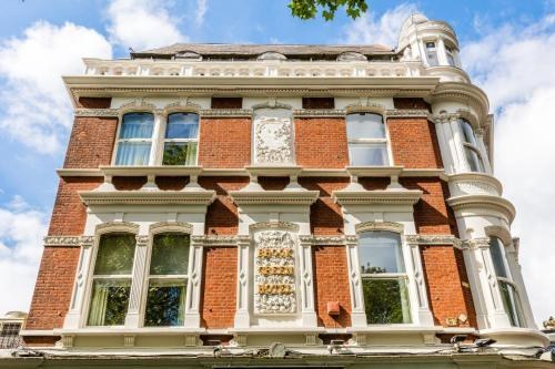 The Brook Green Hotel photo 2