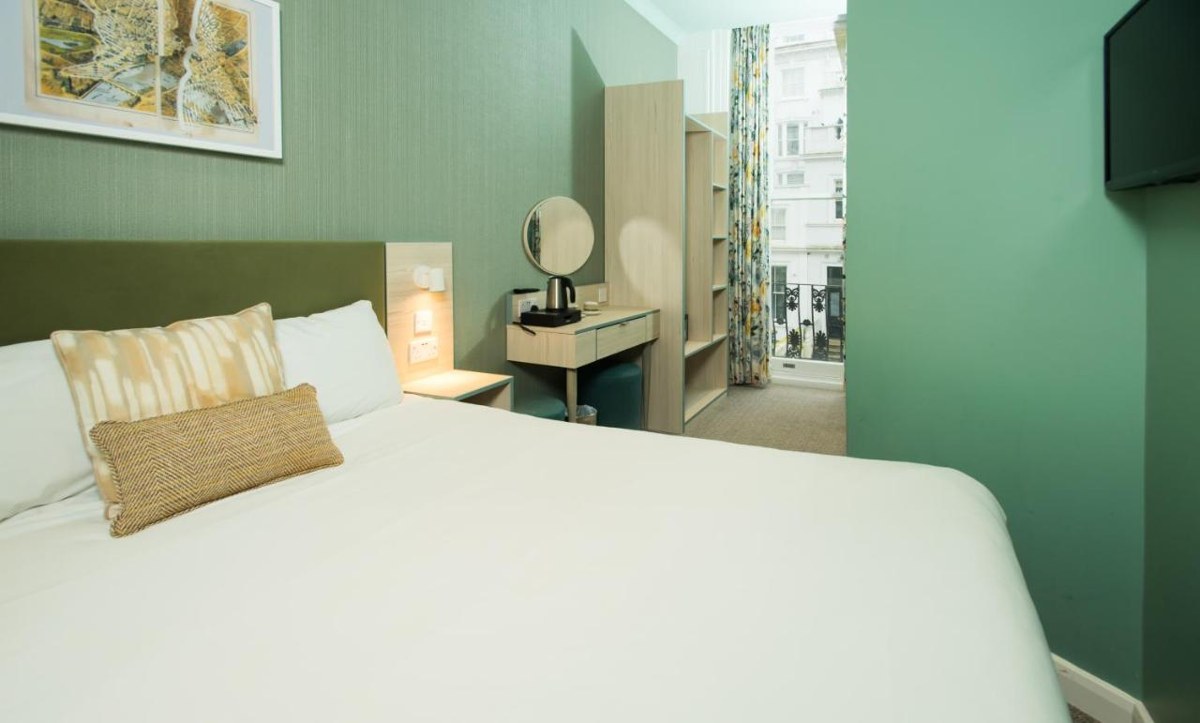 CARING HOTEL photo 2