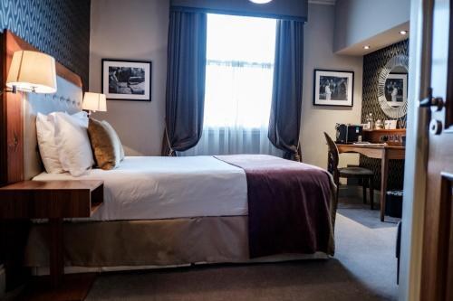 The Drayton Court Hotel photo 1