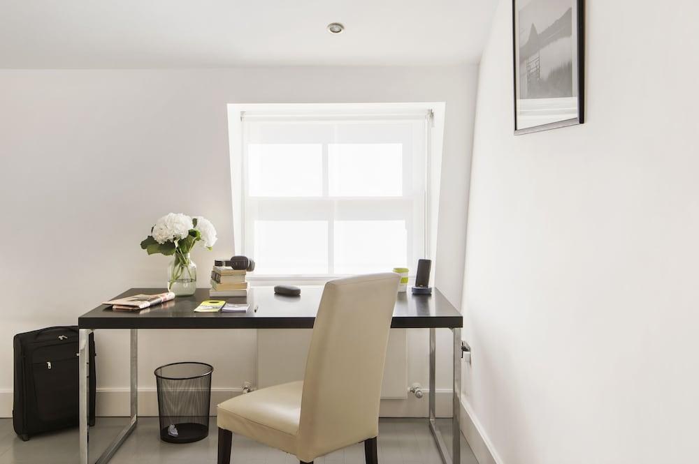 Nevern Place by Supercity Aparthotels photo 1