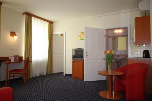 Suite Hotel 900 m zur Oper photo 2