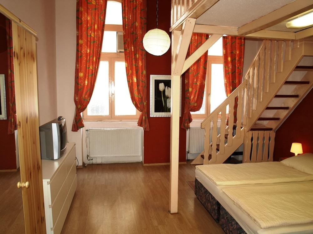 Hotel Liechtenstein Apartments II photo 2