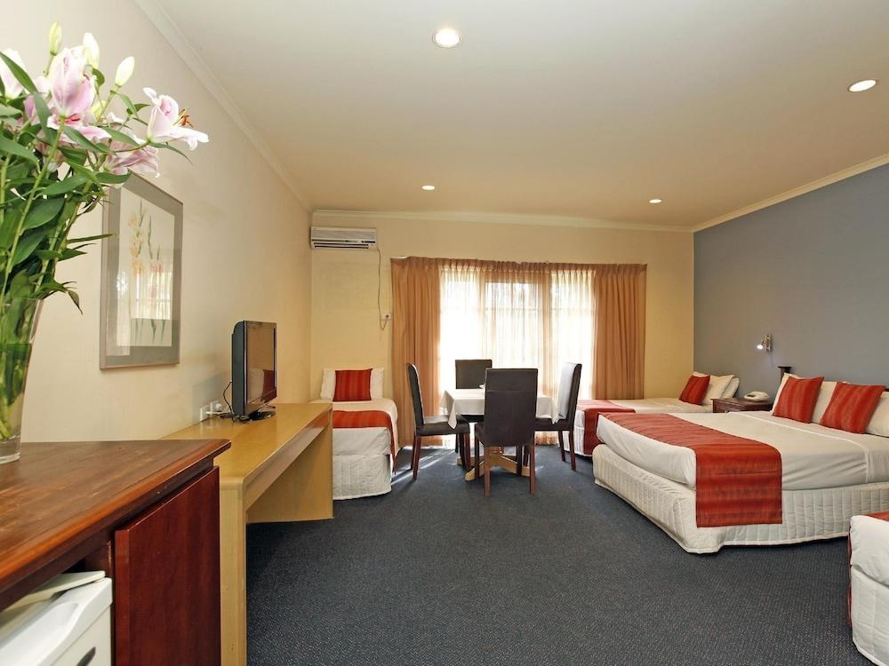 Comfort Inn Greensborough, VIC photo 2